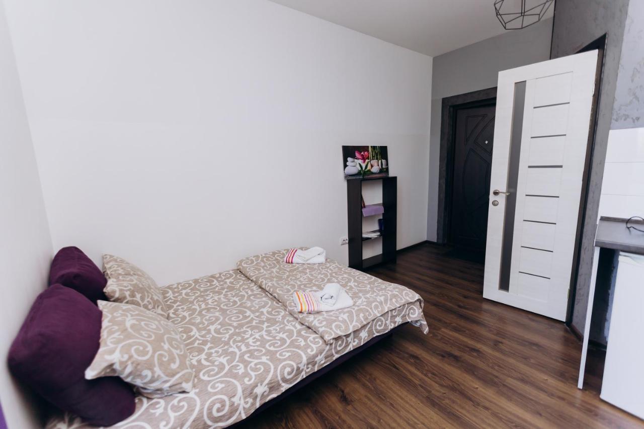 Нові Apartments Біля Жд Вокзалу Ivano-Frankivsk Exterior foto